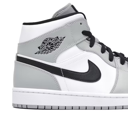 Jordan 1 "Light Smoke Grey"
